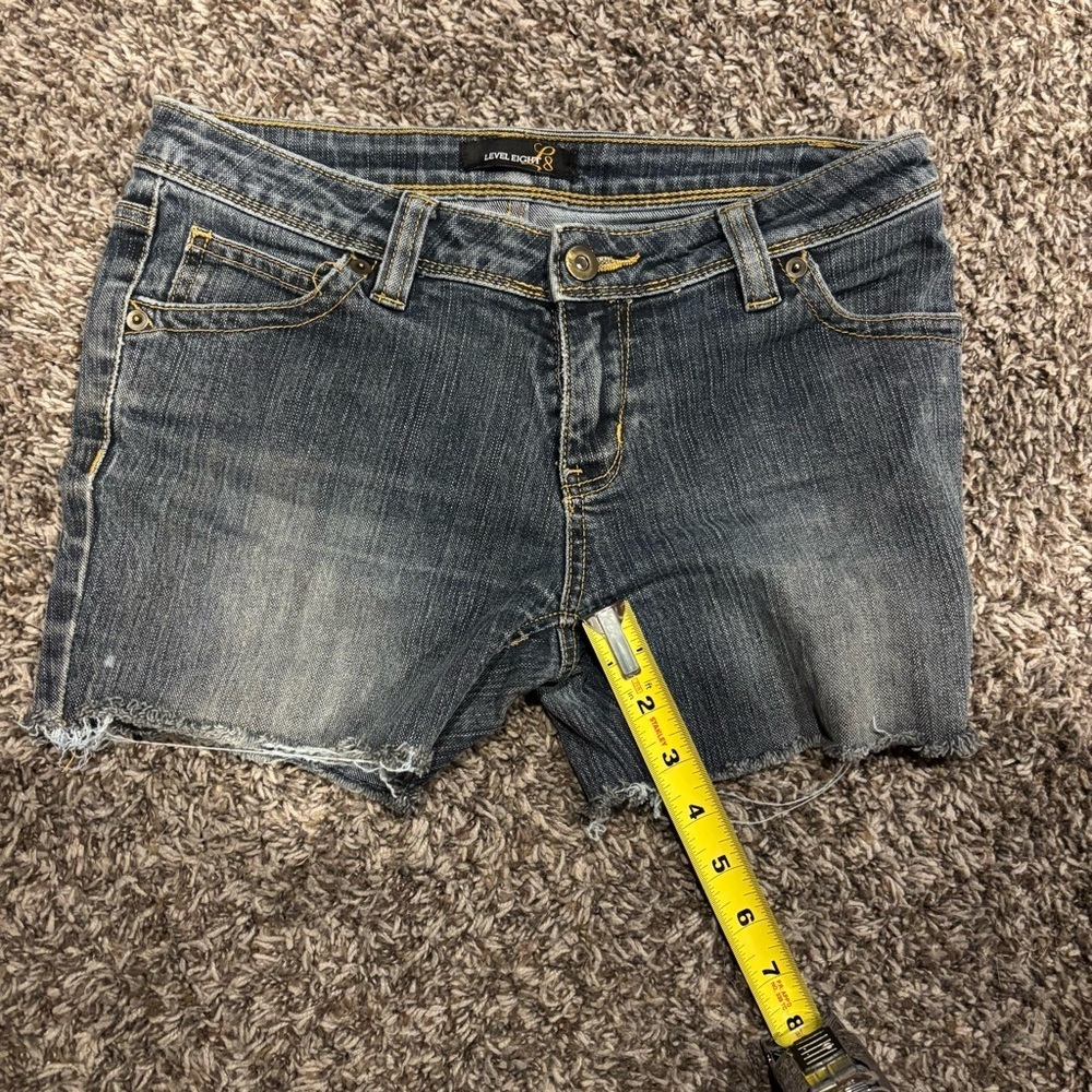 Women's Level 8 Cutoff Shorts